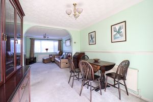 Lounge/Diner- click for photo gallery